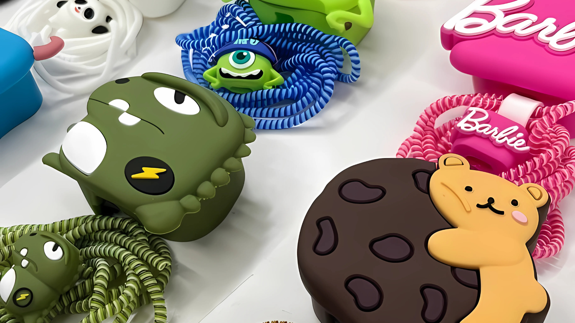 “Durable iPhone charger protectors and Samsung cable guards for fast charging and long-lasting cable protection – anti-fray, flexible, and universal fit”